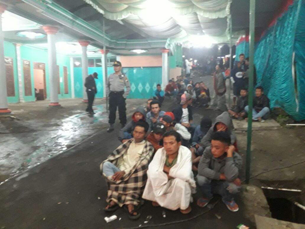 Artis Dangdut Bhatara Boyolali Goyang Warga Selo