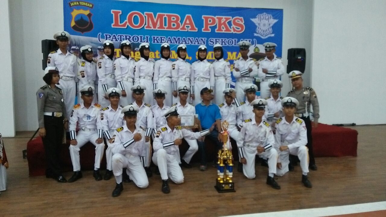 Juara 1 Lomba PKS SMA N 1 TERAS