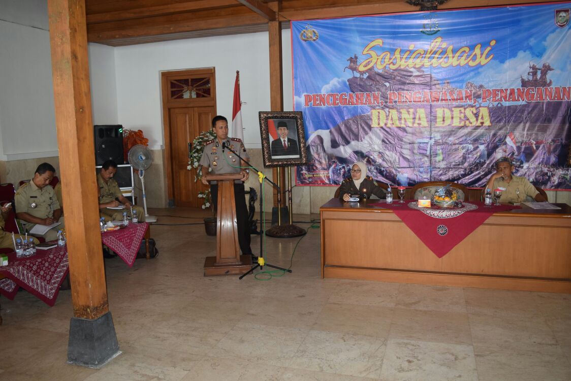 Kapolres Ajak Kepala Desa Tertib Gunakan Dana Desa