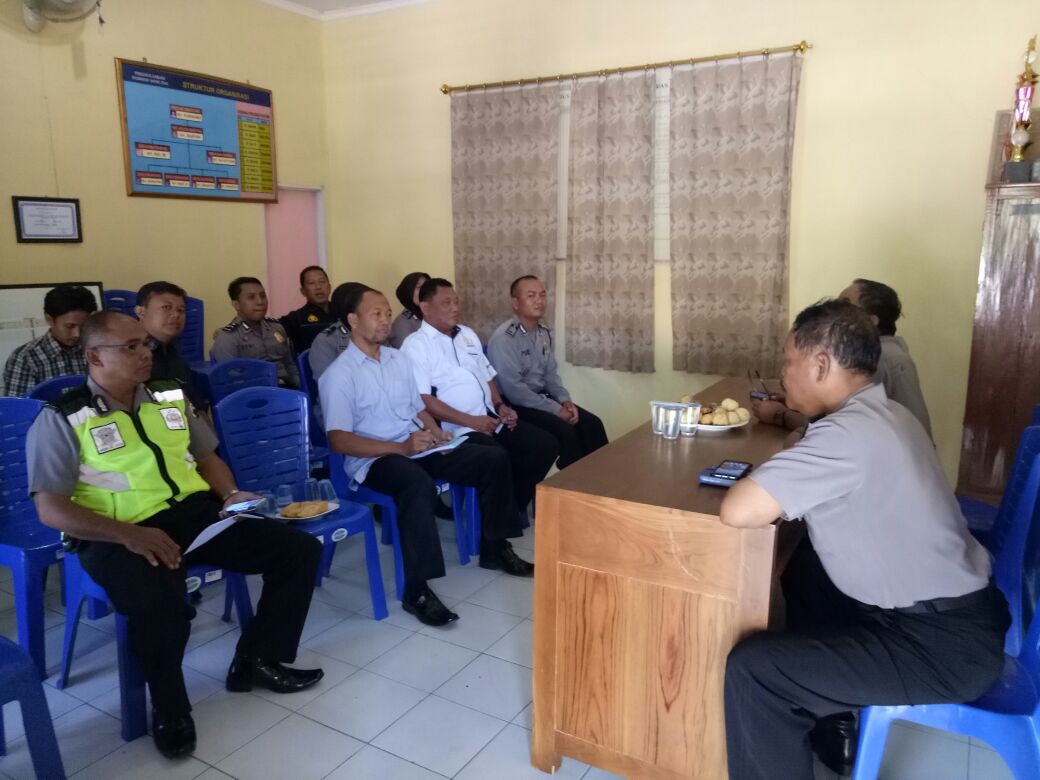 Adakan Pertemuan Rutin Kapolsek Teras Dengan Anggota