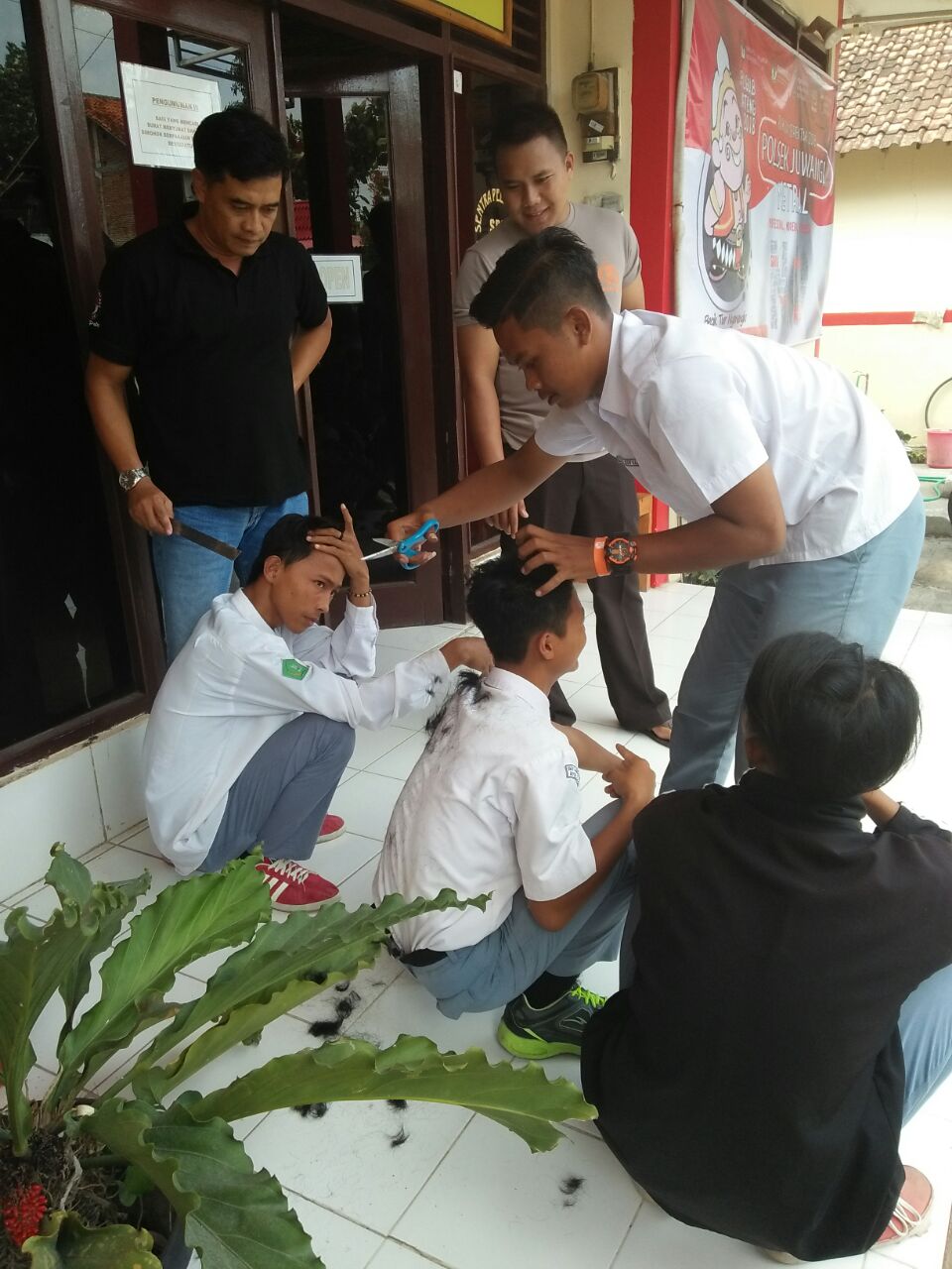 Polsek Juwangi Amankan Anak Sekolah Yang Membolos