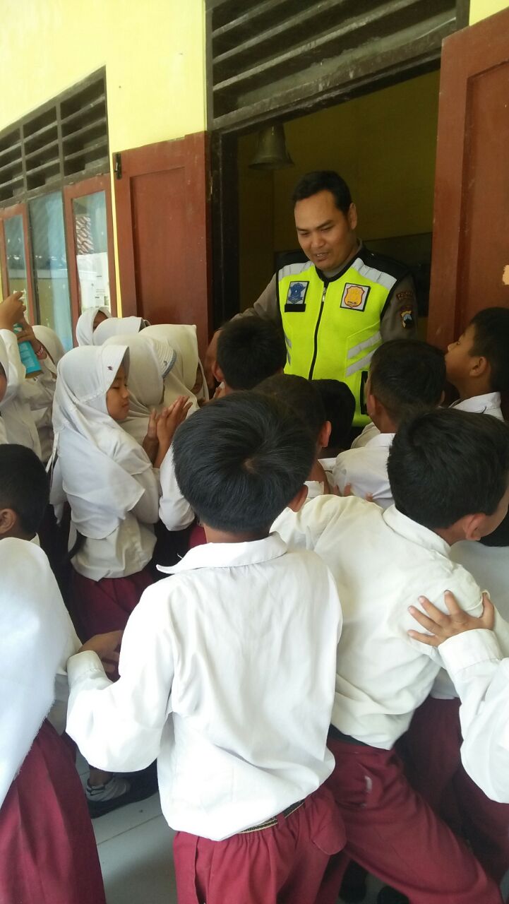 Kunjungan Serta Binluh Dengan Para Guru dan Murid SDN 1 Tlogolele Selo Boyolali