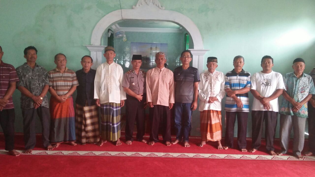 Kapolsek Kota Safari Sholat Berjamaah Di Masjid Asrikanto Polres Boyolali