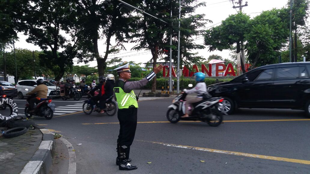 KaurMintu Sat Lantas Polres Boyolali wasdal waskat anggota lantas yang melaksanakan giat Ph pagi