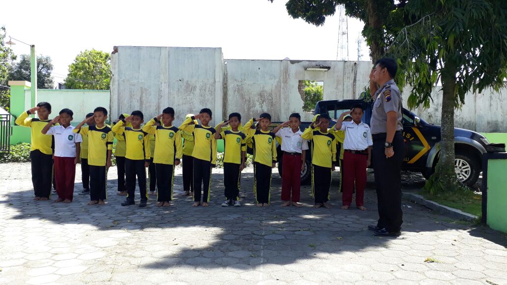 Bripka Kuncoro Dewo Siaga Satu Di BRI Unit Andong