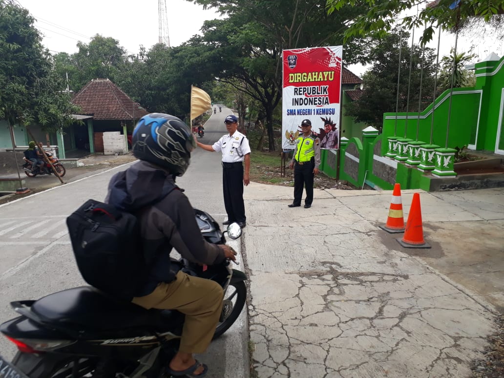 Pelayanan Polri Pada Masyarakat Yang Langsung Di  Rasakan Oleh Masharakat.
