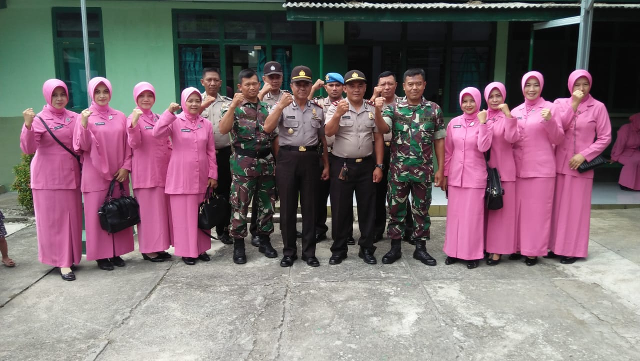 Silaturahmi Dan Anjangsana TNI-POLRI