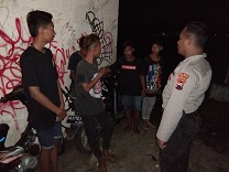BLP Polsek Andong Bubarkan Remaja Nongkrong Tengah Malam