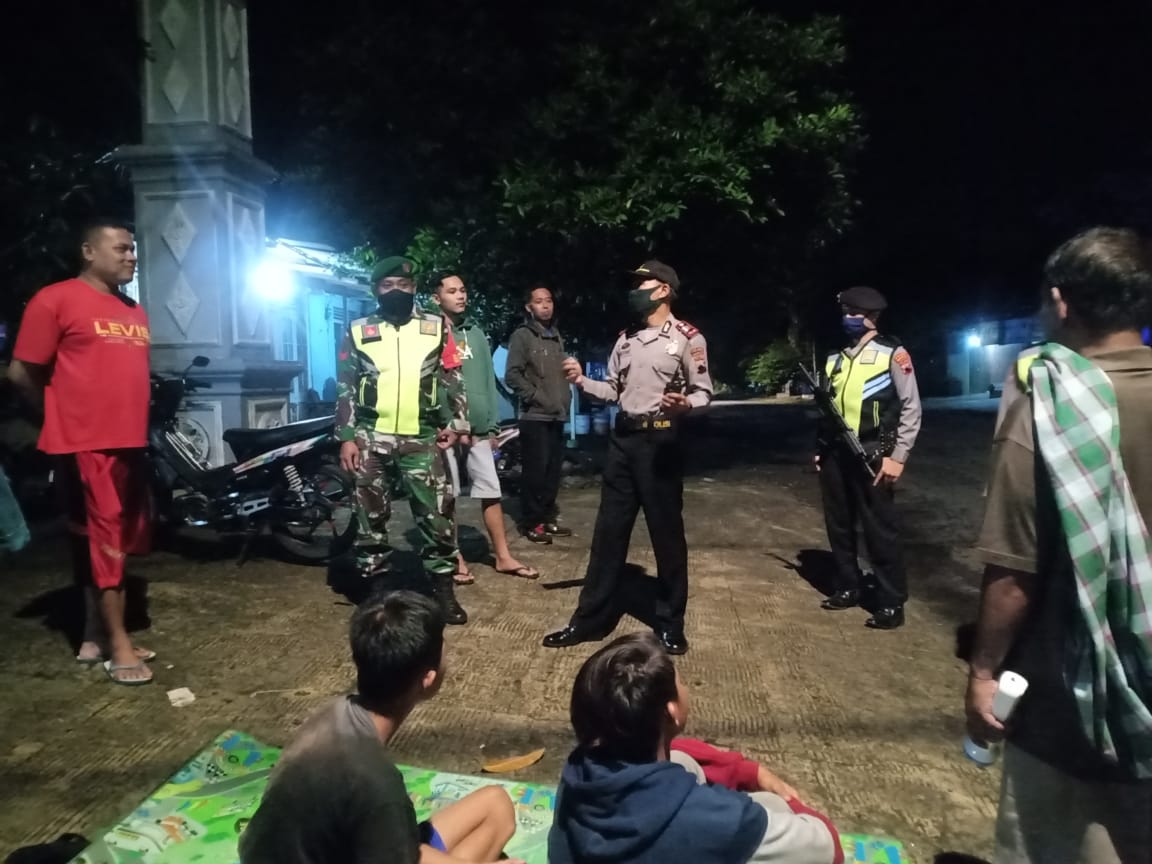 Awak Pos Kamling Menjadi Sasaran Patroli BLP Polsek Klego Serta Koramil 014 Klego