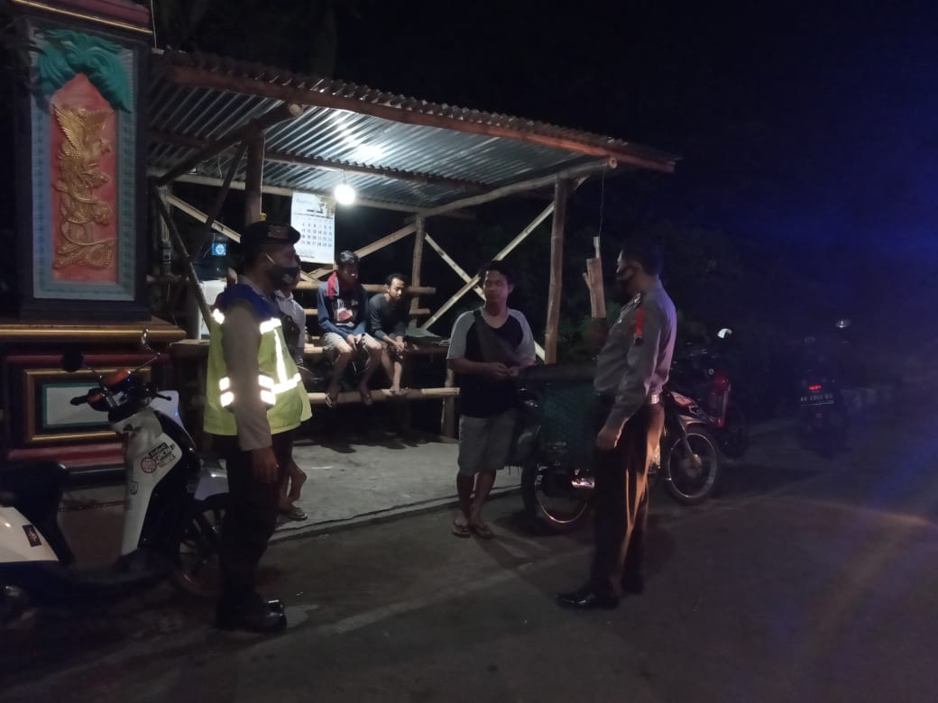 Patroli BLP Malam Hari Polsek Banyudono Pantau Aktifitas Masyarakat Di Tengah Tengah Wabah Pademi Corona