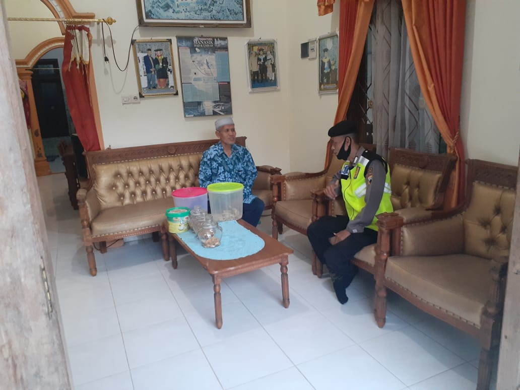 Back Bone Unit Sabhara Polsek Mojosongo Polres Boyolali Patroli Diologis Pemerintahan Desa Ditengah Masa pandemi Covid-19