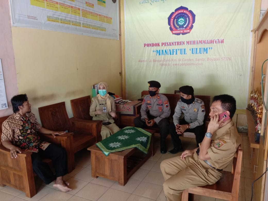 PONPES MANAFI’UL ULUM SAMBI MENERIMA  SOSIALISASI DAN HIMBAUAN DARI POLRES BOYOLALI DAN TIM GUGUS COVID KECAMATAN SAMBI KESIAPAN NEW NORMAL