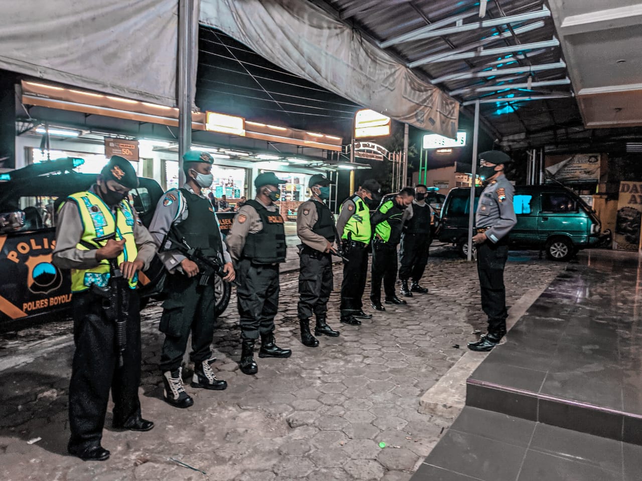 Tingkatkan Intensitas Keamanan Wilayah, Kapolsek Klego Polres Boyolali Pimpin Apel Konsolidasi Personil Gabungan Polsek Jajaran Boyolali Rayon Utara