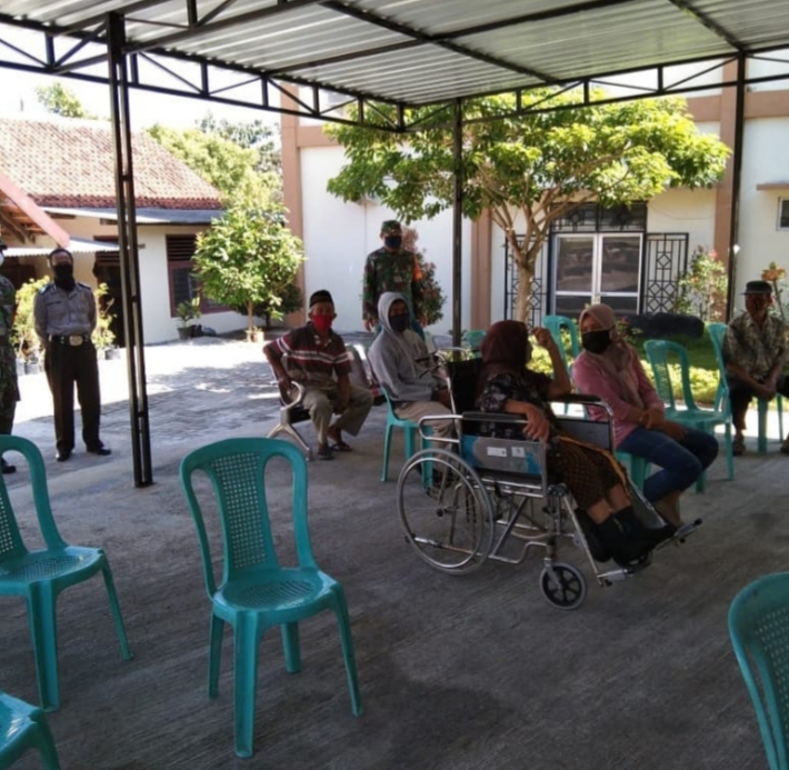 SATGAS COVID-19 KECAMATAN SAMBI LAKUKAN RAPID TEST SEBANYAK 49 ORANG WARGA SAMBI