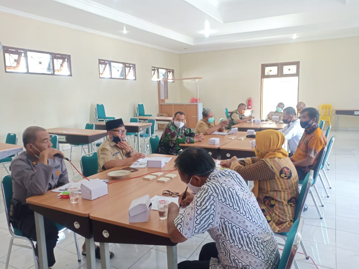 Kapolsek Cepogo Polres Boyolali Mengikuti Rakor Tingkat Kecamatan Dalam Tahap Persiapan Pilkada