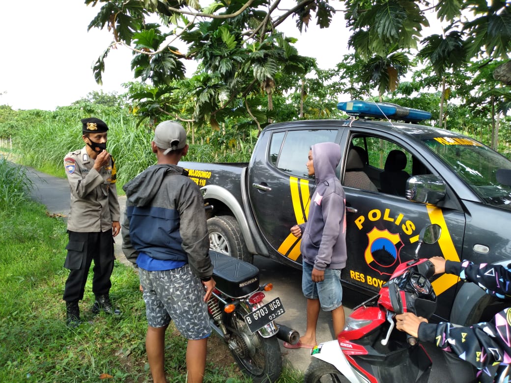Back Bone Polsek Mojosongo Polres Boyolali Gelar Patroli Dialogis Terapkan Protokol Kesehatan Ditengah Pandemi Covid-19