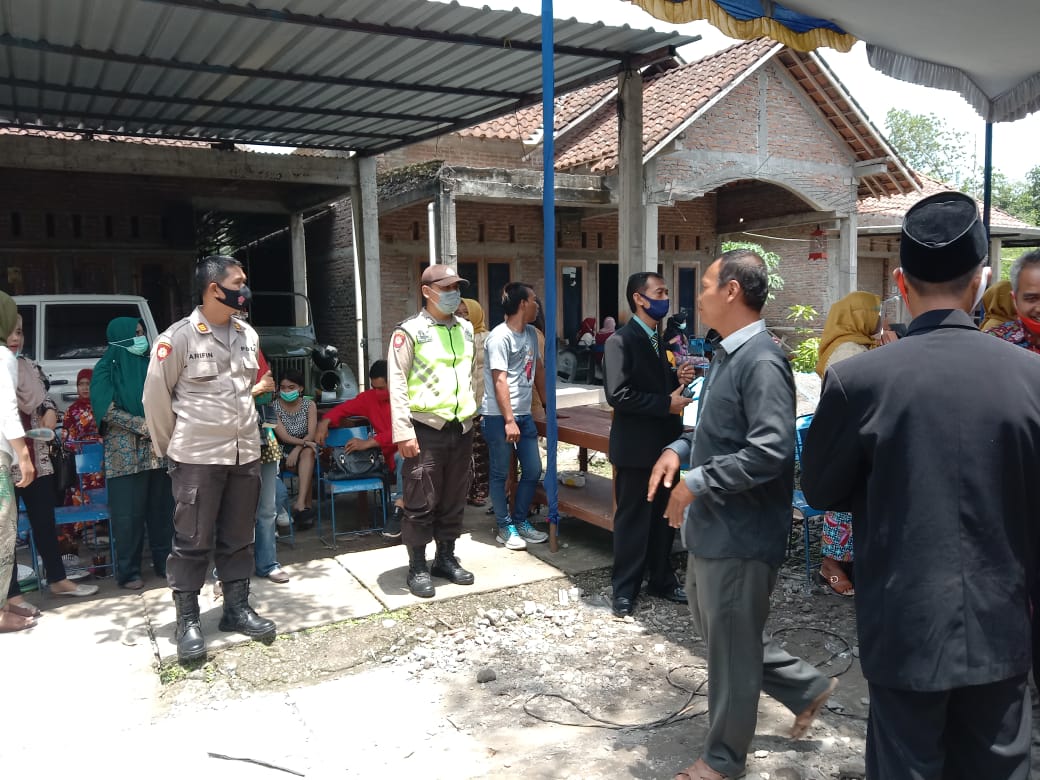 Pantau Kegiatan Hajatan ngunduh mantu Oleh Kapolsek Ngemplak Polres Boyolali