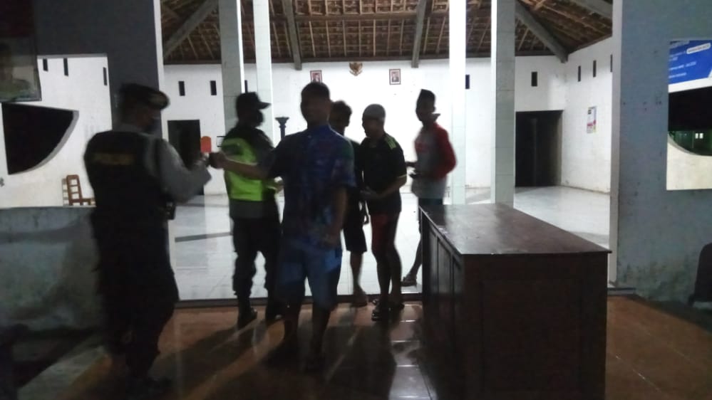 BLP Polsek Wonosegoro Polres Boyolali sambangi warga