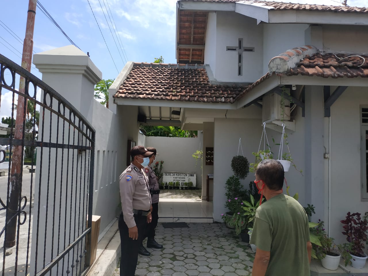 JELANG NATAL, KANIT SABHARA POLSEK SAWIT KONTROL GEREJA.