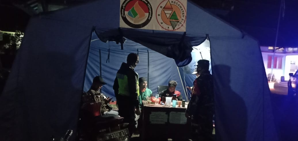 Cegah Kriminalitas Polsek Selo Polres Boyolali Patroli Malam Serta Adakan Himbauan Pendisiplinan Prokes Antisipasi Penyebaran Covid-19