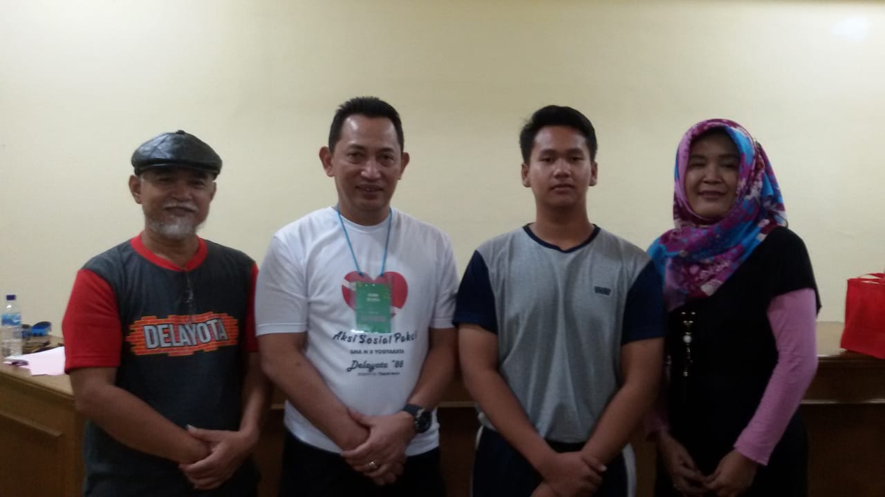 Komjen Listyo Sigit Alumni Yang Peduli Guru Dan Sekolahnya