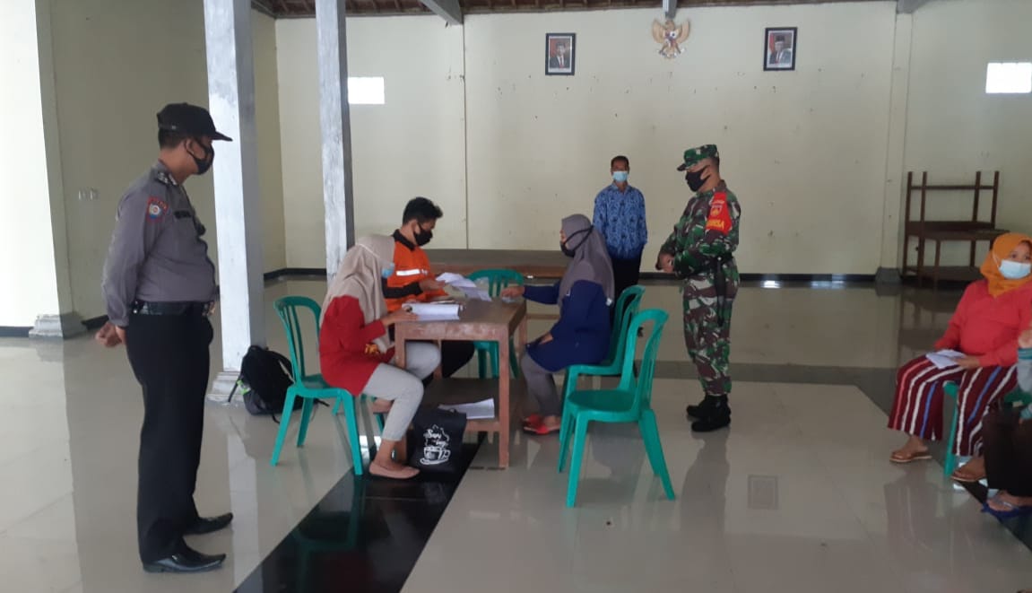 “Polres Boyolali Pengamanan Dan Monitoring Penyaluran BST Tahap XI di Sepuluh Desa se-Kecamatan Musuk”