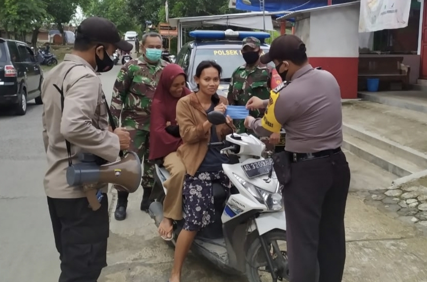 Satgas Covid-19 Boyolali Bagikan 1000 Masker Di 24 Lokasi