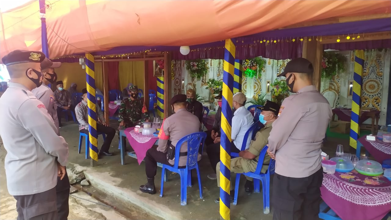 Tekan penyebaran Virus Covid 19, Hajatan warga di Disiplinkan Polres Boyolali terkait Prokes.