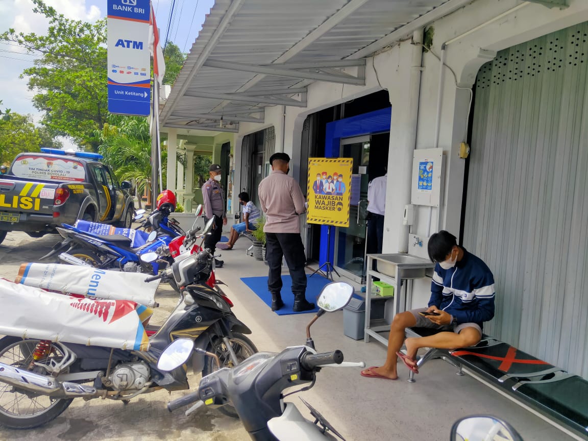 Polsek Nogosari Polres Boyolali Patroli Rutin Ke Perbankan Antisipasi Kejadian Kriminalitas