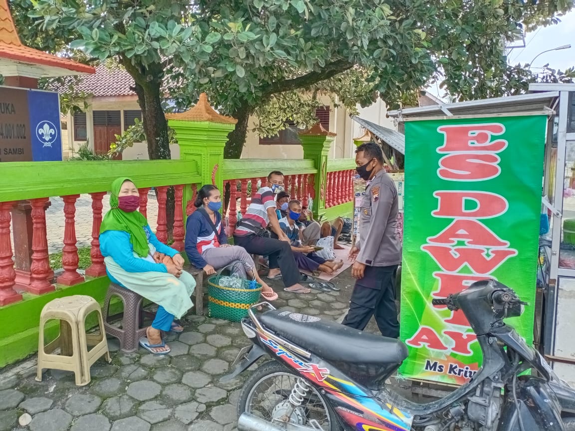 Ciptakan Harkamtibmas Aman Dan Kondusif Polsek Sambi Laksanakan Patroli Preventif dan Pendisiplinan Prokes Covid-19