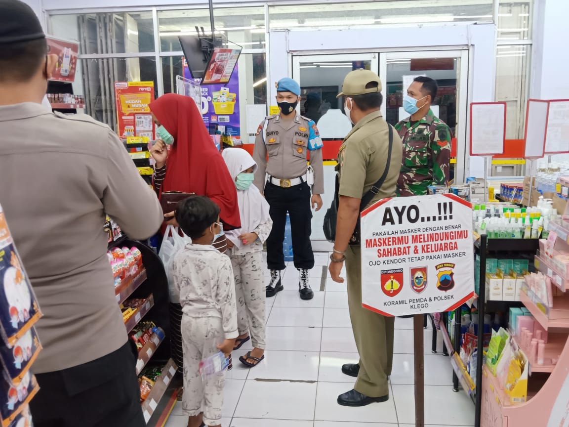 Blue Light Patrol Polres Boyolali Bubarkan Kerumunan