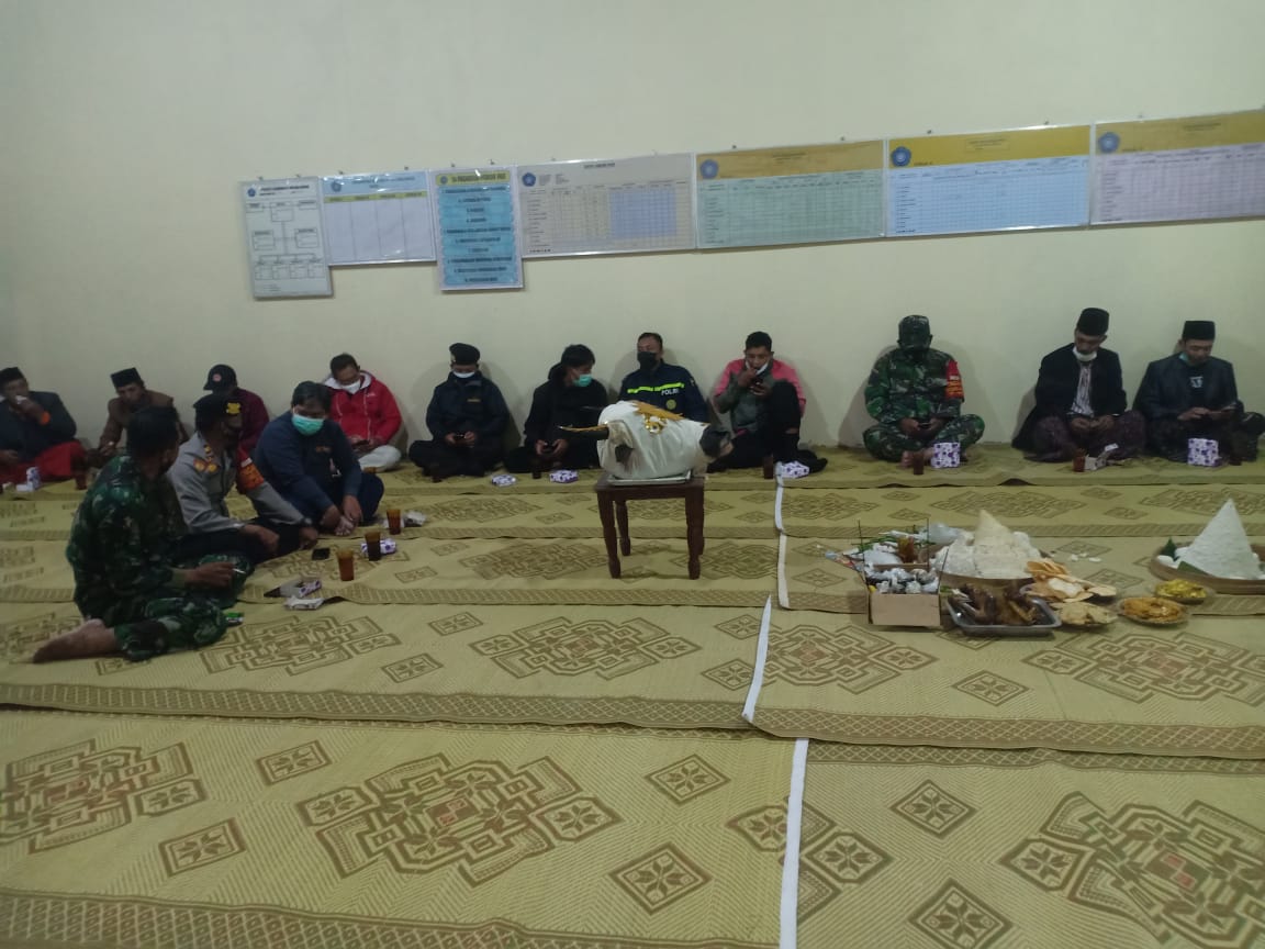 Pengamanan Ritual Sedekah Gunung Merapi Dalam Rangka Menyambut Malam Tahun Baru 1 Muharam 1443 Hijriah Polres Boyolali