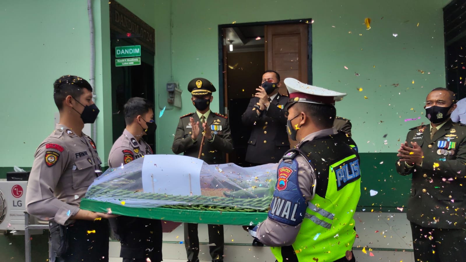 HUT TNI ke-76, Kapolres Boyolali Beri Kejutan Dandim 0724 Boyolali