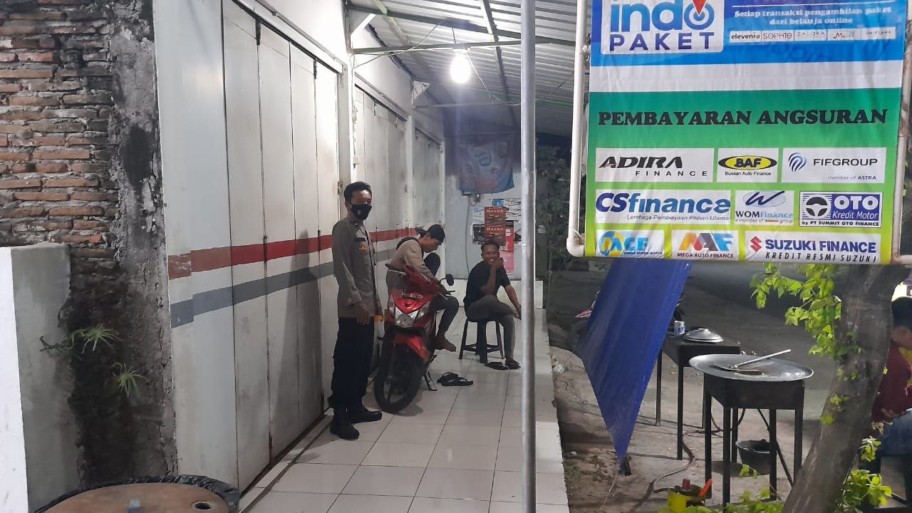 Polisi Patroli Malam, Masih Temukan Warga Abaikan Prokes