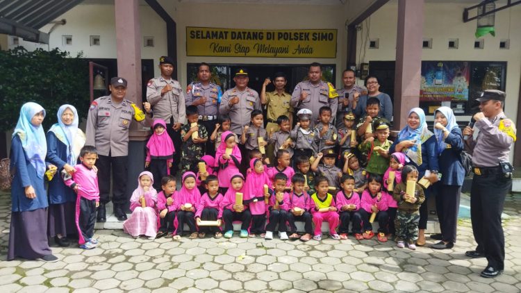 Kenalkan Tugas Polisi Sejak Dini, Polsek Simo Boyolali Terima Kunjungan Anak Paud
