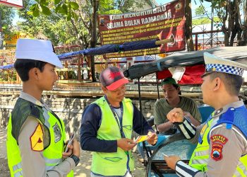 Taruna Akpol TK.I Angkatan 57 Batalyon Adhi Wiratama dan Satlantas Polres Boyolali Patroli Lalu Lintas dalam Operasi Kepolisian Patuh Candi 2023