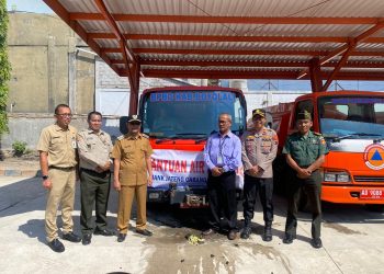 45 Tangki Air Bersih Disalurkan Ke Daerah rawan Kekeringan Oleh BPBD bersama TNI-POLRI