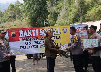 Pasca Kebakaran Hutan, Polres Boyolali Kirim Bantuan ke Lereng Merbabu