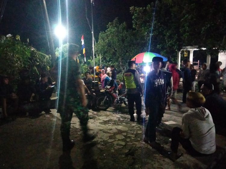 Polsek Cepogo Bersama Ormas dan Relawan Amankan Pagelaran Reog Campursari Pakem HUT Karang Taruna GIRAS