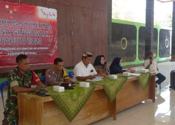 Bhabinkamtibmas Gelar Jum’at Curhat di Acara Cegah Stunting