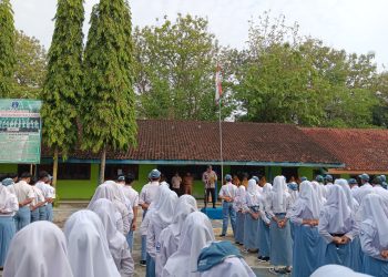 Kepolisian Deklarasikan Zero Knalpot Brong Serentak Dalam Apel dan Upacara Bendera Bersama Pelajar Se Kabupaten Boyolali.