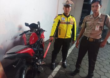 Unit Turjagwali Polri Melaksanakan Patroli dan Penindakan Knalpot Brong di Jalan Pandanaran Boyolali Kota