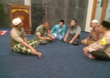 Sinergitas TNI-Polri: Sambang dan Binluh di Masjid Al Hikmah Rejosari Cipta Kondisi Pemilu Boyolali