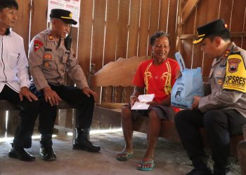 “Matur” Mas Kapolres Tilik Ndeso: Salurkan Bantuan Sosial dan Paket Sembako di Kecamatan Juwangi