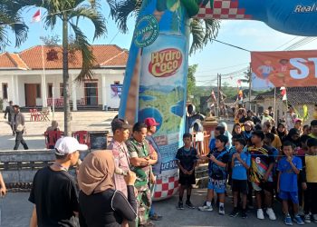 Sinergitas TNI-Polri di Pekan Olahraga Desa Kembang Kuning, Upaya Jaga Ketertiban Pemilukada 2024