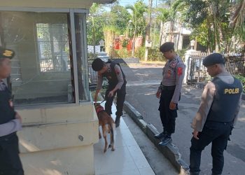 Menjaga Rasa Aman Masyarakat; Polda Jateng Sterilkan Kantor Bawaslu Jelang Pilkada 2024