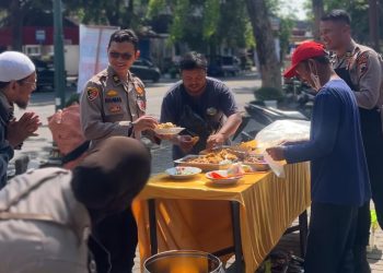 HUT Resimen Wira Satria Wicaksana Sekolah Inspektur Polisi Angkatan 47 T.A 2018, Gelar Warung Makan Gratis Jum’at Berkah
