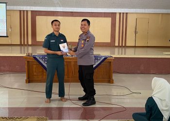 POLICE GOES TO SCHOOL PENCEGAHAN BULYING DI SMKN 1 MOJOSONGO OLEH SATBINMAS BOYOLALI