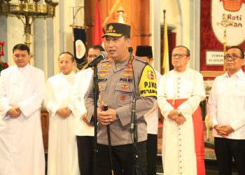 Kapolri Cek Kesiapan Gereja Katedral Jakarta Jelang Misa Malam Natal