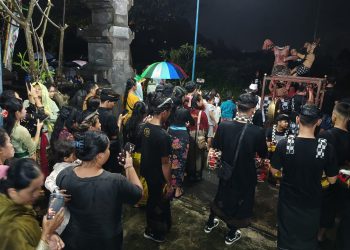PAM GIAT MECARU DI PURA BUANA SUCI SARASWATI: Menyambut Hari Raya Nyepi Tahun Baru Saka 1947